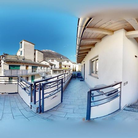 Holiday House Viola Tirano Exterior photo
